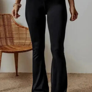 V-Curve Black Flared Leggings